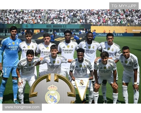 巴黎圣日耳曼:从足球巨星到全球品牌的崛起之路 巴黎圣日耳曼:从足球巨星到全球品牌的崛起之路