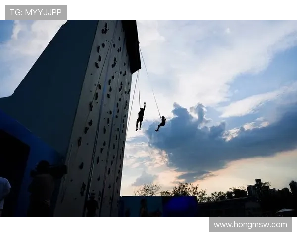 成都攀岩队以96分领跑世界攀岩锦标赛积分榜展现强大实力